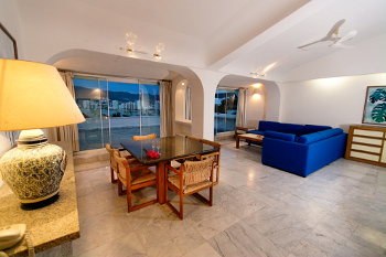 diningroom.jpg